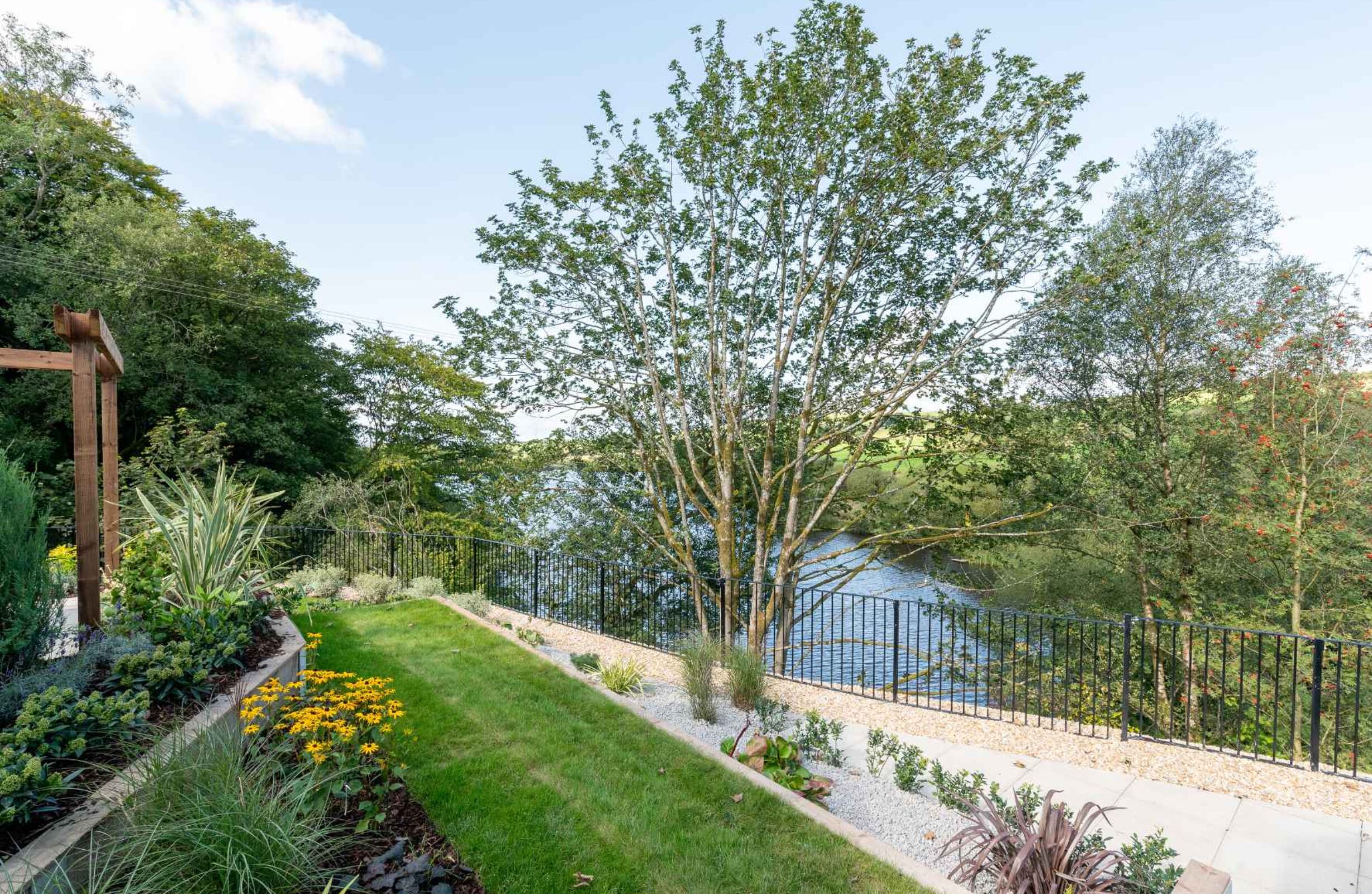 Spinners garden hero